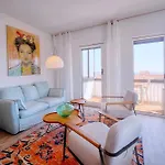 Downtown 2br With Ac & Terrace W Sea View - Benakey * Cannes