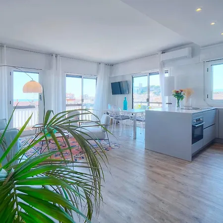 Downtown 2br With Ac & Terrace W Sea View - Benakey Daire Cannes